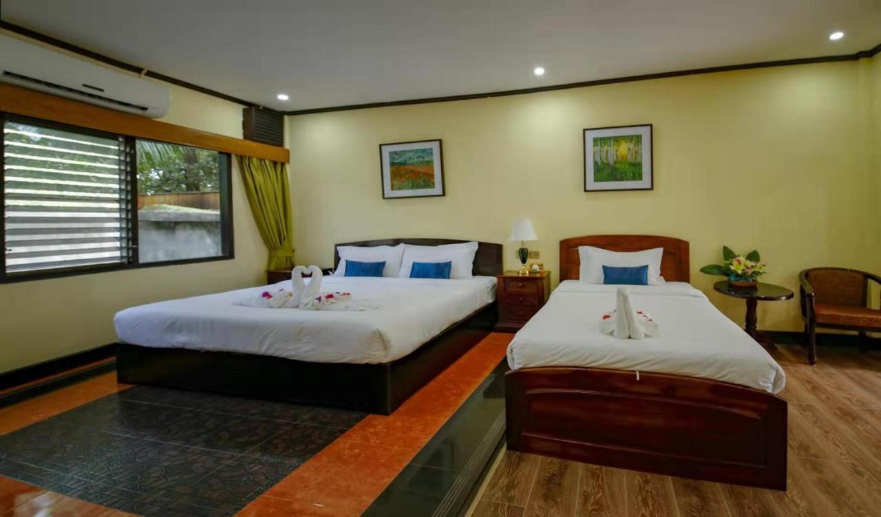 E-Outfitting Vang Thong Hotel Luang Prabang Exterior photo